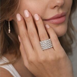 Gorgeous Rhinestone Ring